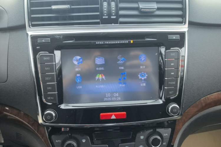 Used Haval H6 2013 Sports Edition 1.5T Manual Two-Wheel Drive Elite Model Audio And AC Panel