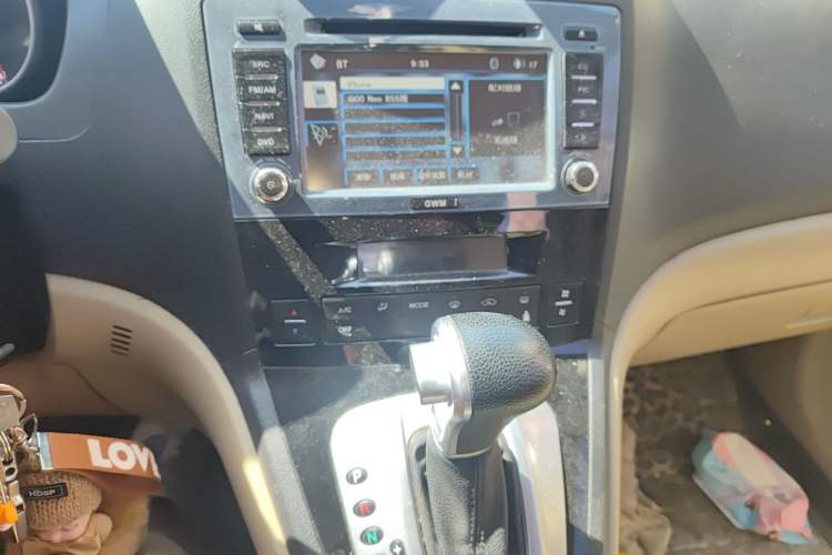 Used Haval H6 2013 Upgraded Model 2.4L Automatic Two-Wheel Drive Elite Version Audio And AC Panel