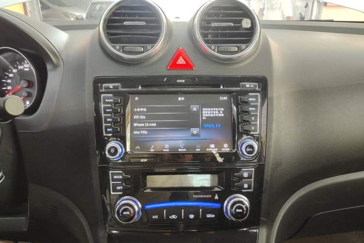Used Haval H6 2013 Upgraded Model 1.5T Manual Two-Wheel Drive Elite Version Audio And AC Panel