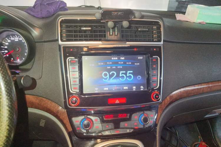 Used Haval H6 2013 Sport Edition 1.5T Manual Two-Wheel Drive Prestige Model Audio And AC Panel