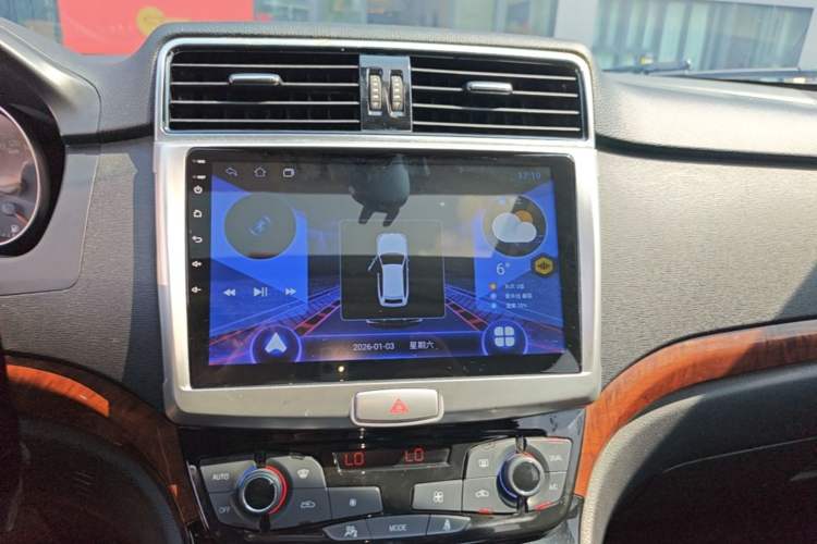 Used Haval H6 2013 Sports Edition 1.5T Manual Two-Wheel Drive Elite Model Audio And AC Panel