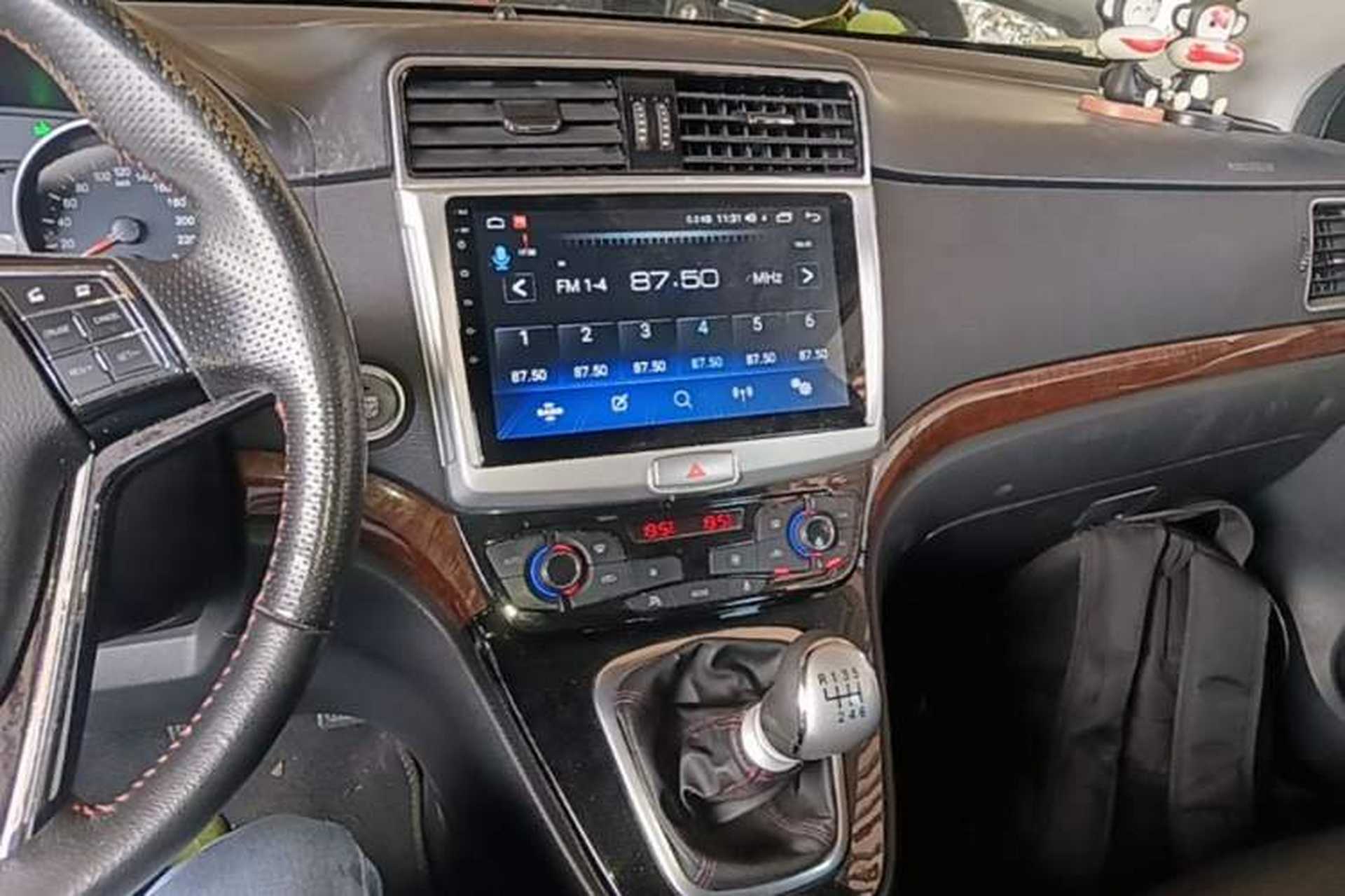 Used Haval H6 2013 Sports Edition 1.5T Manual Two-Wheel Drive Elite Model Audio And AC Panel
