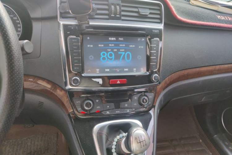 Used Haval H6 2013 Sports Edition 1.5T Manual Two-Wheel Drive Elite Model Audio And AC Panel