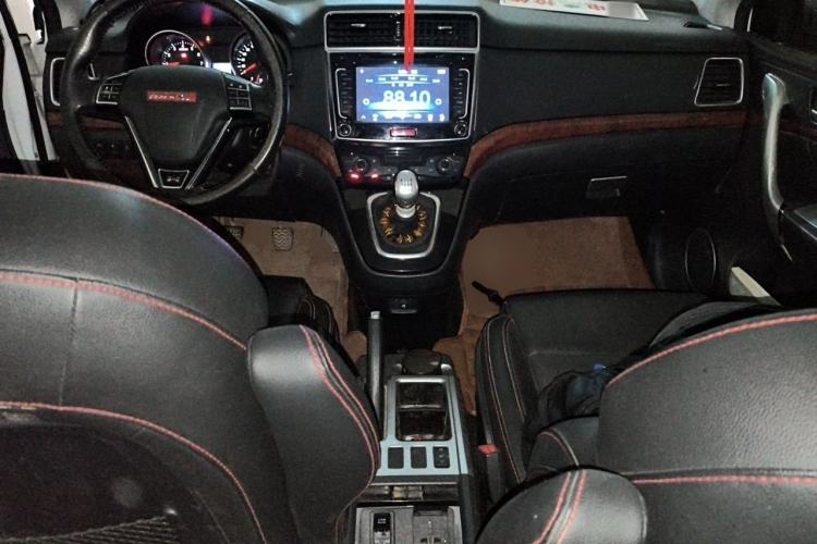 Used Haval H6 2013 Sports Edition 1.5T Manual Two-Wheel Drive Elite Model Center Console