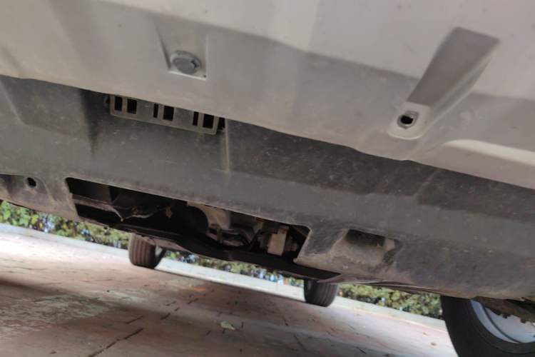 Used Haval H6 2013 Upgraded Model 1.5T Manual Two-Wheel Drive Elite Version Chassis Front