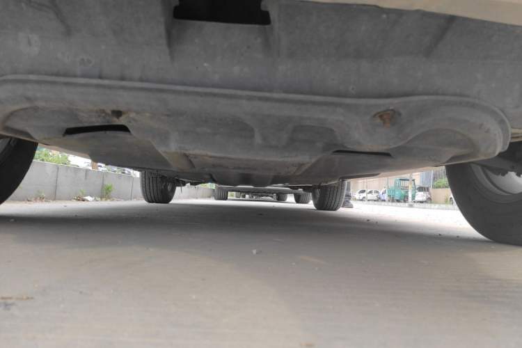 Used Haval H6 2013 Upgraded Model 1.5T Manual Two-Wheel Drive Elite Version Chassis Front