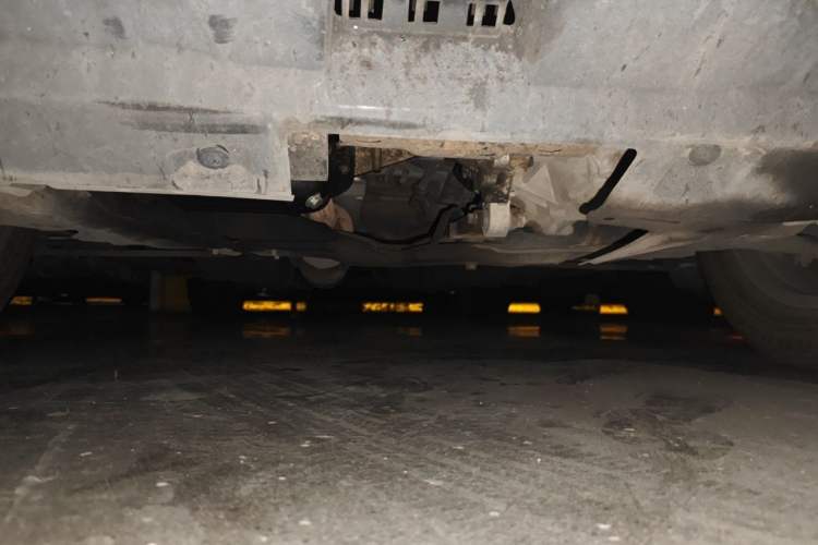 Used Haval H6 2013 Upgraded Model 1.5T Manual Two-Wheel Drive Elite Version Chassis Front