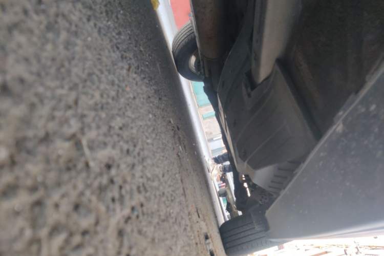 Used Haval H6 2013 Sports Edition 1.5T Manual Two-Wheel Drive Elite Model Chassis Front Left