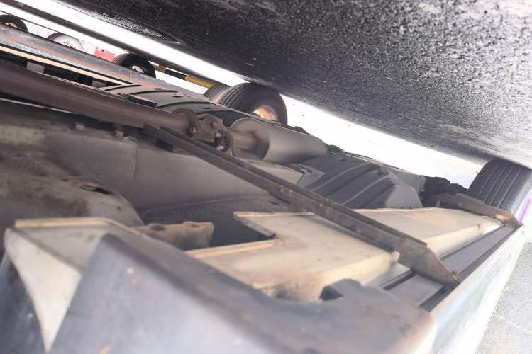 Used Haval H6 2013 Upgraded Model 1.5T Manual Two-Wheel Drive Elite Version Chassis Front Right