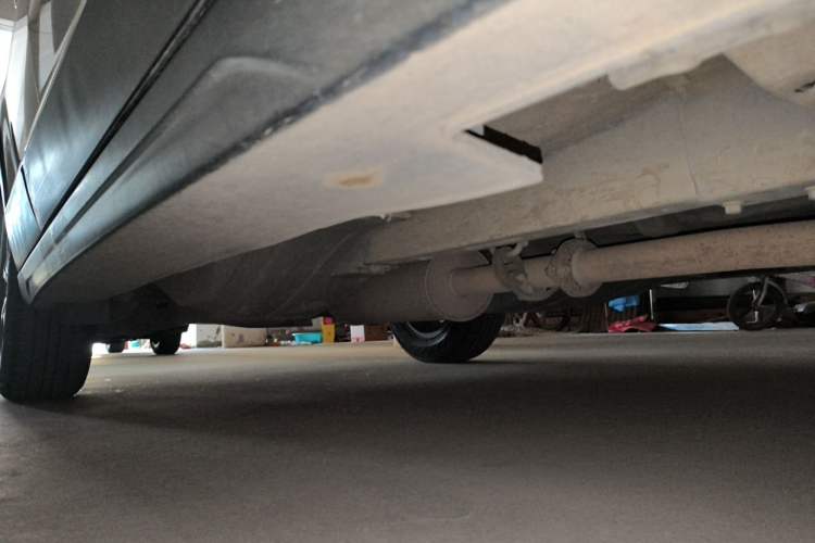 Used Haval H6 2013 Sports Edition 1.5T Manual Two-Wheel Drive Elite Model Chassis Front Right