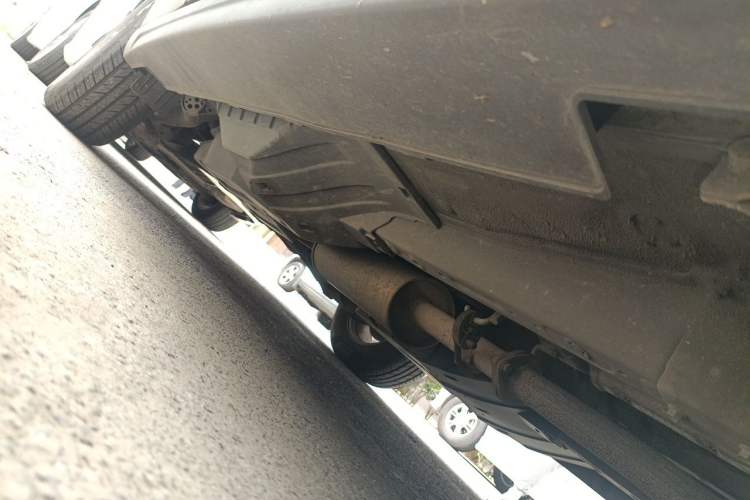 Used Haval H6 2013 Sports Edition 1.5T Manual Two-Wheel Drive Elite Model Chassis Front Right