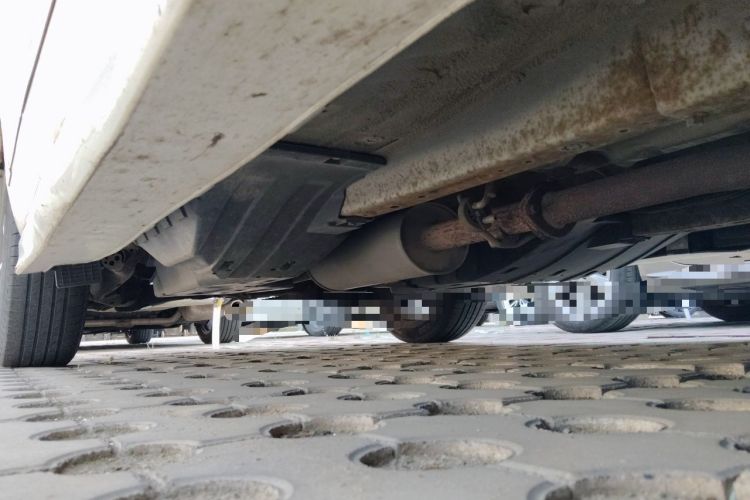 Used Haval H6 2013 Sports Edition 1.5T Manual Two-Wheel Drive Elite Model Chassis Front Right