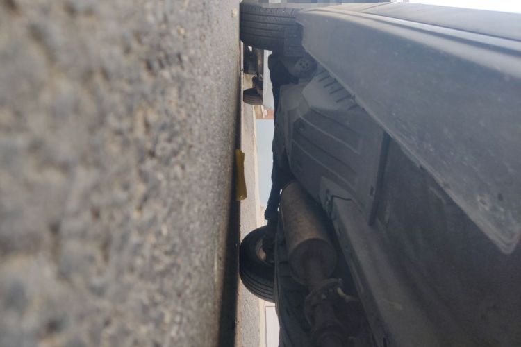Used Haval H6 2013 Sports Edition 1.5T Manual Two-Wheel Drive Elite Model Chassis Front Right