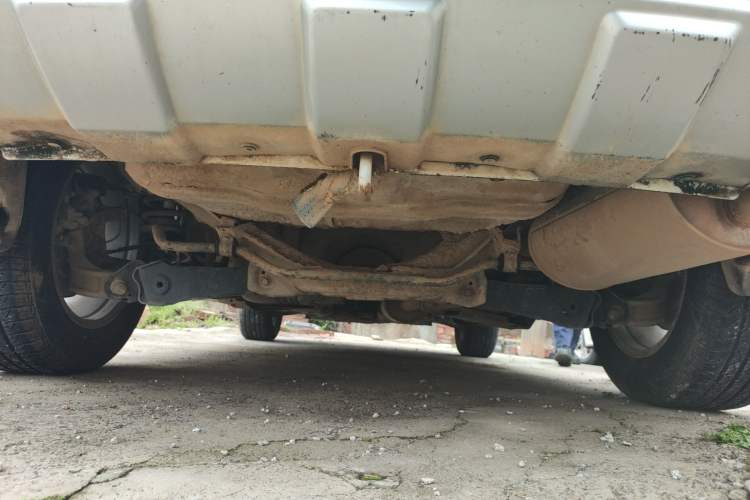 Used Haval H6 2013 Sports Edition 1.5T Manual Two-Wheel Drive Elite Model Chassis Rear