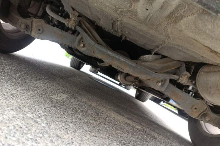 Used Haval H6 2013 Sports Edition 1.5T Manual Two-Wheel Drive Elite Model Chassis Rear