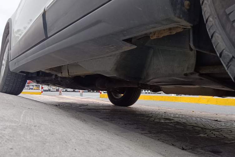 Used Haval H6 2013 Sports Edition 1.5T Manual Two-Wheel Drive Elite Model Chassis Rear Left