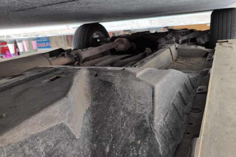 Used Haval H6 2013 Upgraded Model 1.5T Manual Two-Wheel Drive Elite Version Chassis Rear Left