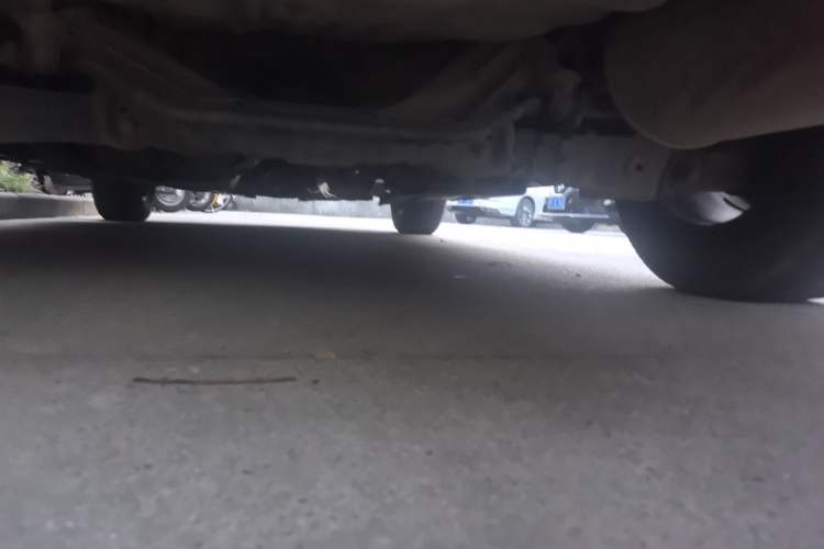 Used Haval H6 2013 Sports Edition 1.5T Manual Two-Wheel Drive Elite Model Chassis Rear