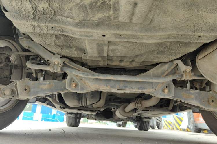 Used Haval H6 2013 Sports Edition 1.5T Manual Two-Wheel Drive Elite Model Chassis Rear