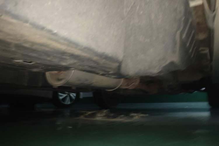 Used Haval H6 2013 Upgraded Model 1.5T Manual Two-Wheel Drive Elite Version Chassis Rear Right