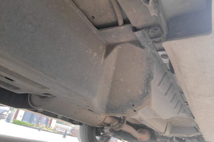 Used Haval H6 2013 Upgraded Model 1.5T Manual Two-Wheel Drive Elite Version Chassis Rear Right