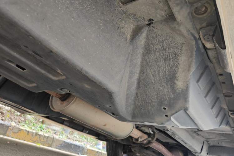 Used Haval H6 2013 Upgraded Model 1.5T Manual Two-Wheel Drive Elite Version Chassis Rear Right