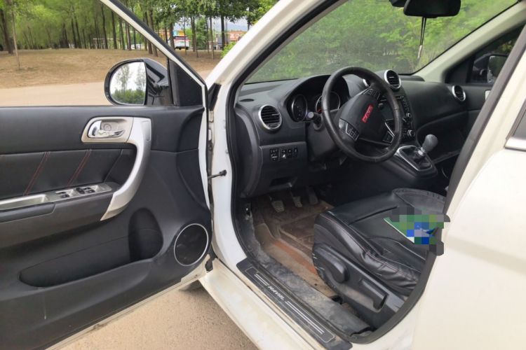 Used Haval H6 2013 Upgraded Model 1.5T Manual Two-Wheel Drive Elite Version Driver Seat