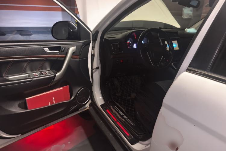 Used Haval H6 2013 Sport Edition 1.5T Manual Two-Wheel Drive Prestige Model Driver Seat
