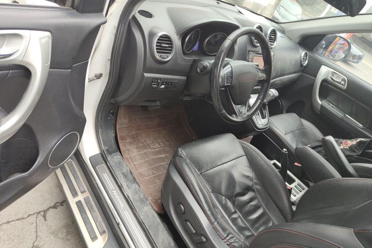 Used Haval H6 2013 Upgraded Model 2.4L Automatic Two-Wheel Drive Prestige Version
