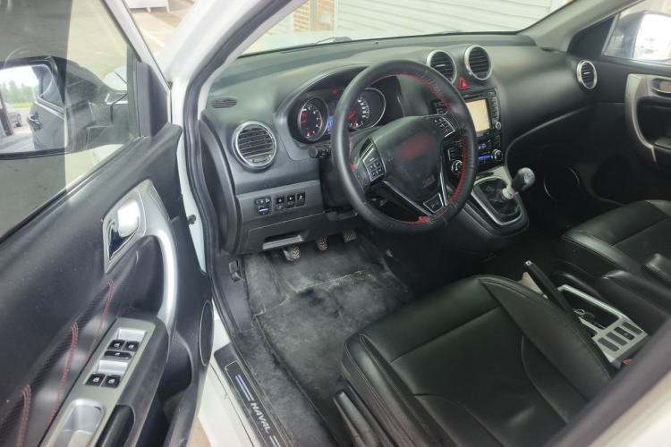 Used Haval H6 2013 Upgraded Model 1.5T Manual Two-Wheel Drive Elite Version Driver Seat