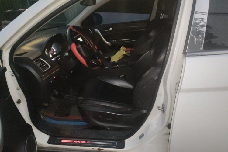 Used Haval H6 2013 Sport Edition 1.5T Manual Two-Wheel Drive Prestige Model Driver Seat