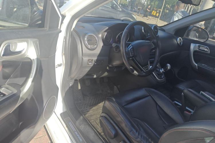 Used Haval H6 2013 Upgraded Model 1.5T Manual 4x4 Elite Version Driver Seat