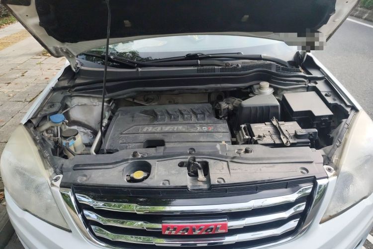 Used Haval H6 2013 Upgraded Model 1.5T Manual Two-Wheel Drive Urban Version Engine Bay
