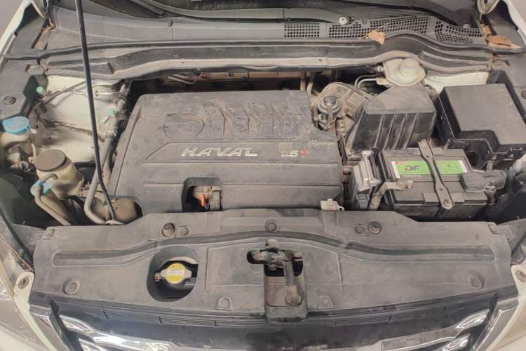 Used Haval H6 2013 Upgraded Model 1.5T Manual Two-Wheel Drive Urban Version Engine Bay