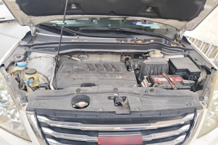 Used Haval H6 2013 Upgraded Model 1.5T Manual Two-Wheel Drive Elite Version Engine Bay