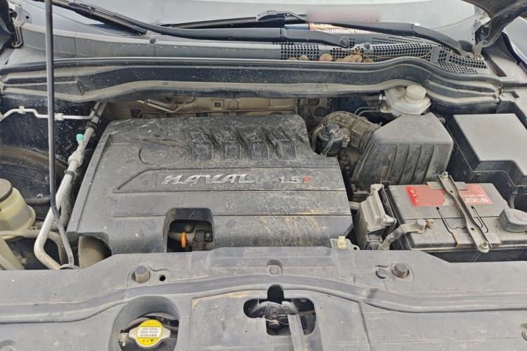 Used Haval H6 2013 Upgraded Model 1.5T Manual Two-Wheel Drive Elite Version Engine Bay