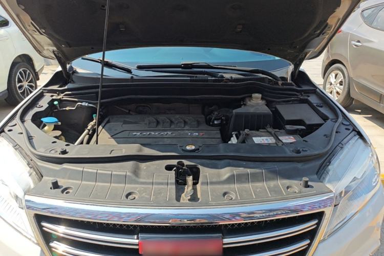 Used Haval H6 2013 Sports Edition 1.5T Manual Two-Wheel Drive Elite Model Engine Bay