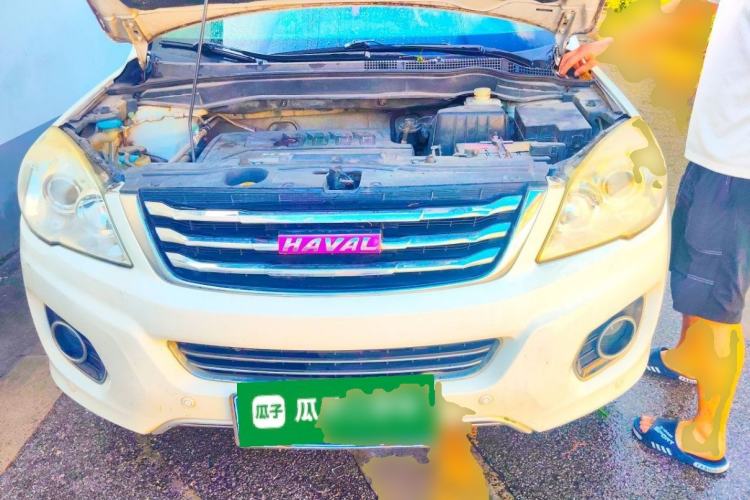 Used Haval H6 2013 Upgraded Model 1.5T Manual Two-Wheel Drive Elite Version Engine Bay