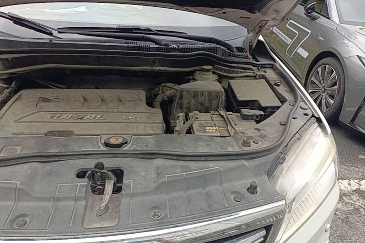 Used Haval H6 2013 Sports Edition 1.5T Manual Two-Wheel Drive Elite Model Engine Bay Left