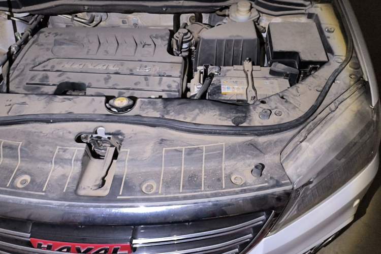 Used Haval H6 2013 Sports Edition 1.5T Manual Two-Wheel Drive Elite Model Engine Bay Left