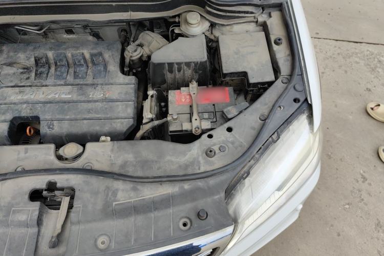 Used Haval H6 2013 Sports Edition 1.5T Manual Two-Wheel Drive Elite Model Engine Bay Left