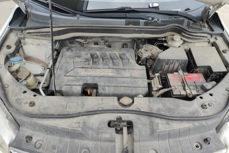 Used Haval H6 2013 Sports Edition 1.5T Manual Two-Wheel Drive Elite Model Engine Bay