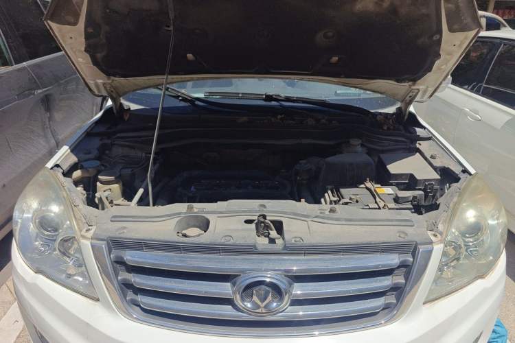 Used Haval H6 2013 Sport Edition 1.5T Manual Two-Wheel Drive Urban Model Engine Bay