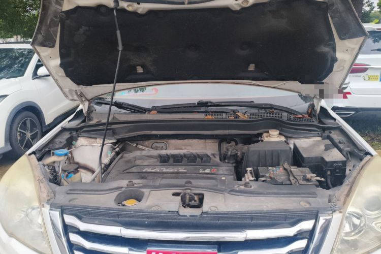 Used Haval H6 2013 Upgraded Model 1.5T Manual Two-Wheel Drive Elite Version Engine Bay