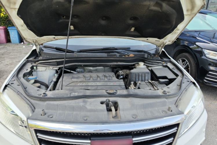 Used Haval H6 2013 Sports Edition 1.5T Manual Two-Wheel Drive Elite Model Engine Bay