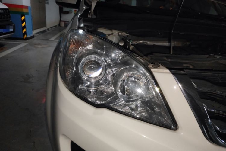 Used Haval H6 2013 Upgraded Model 1.5T Manual Two-Wheel Drive Elite Version Exterior 6