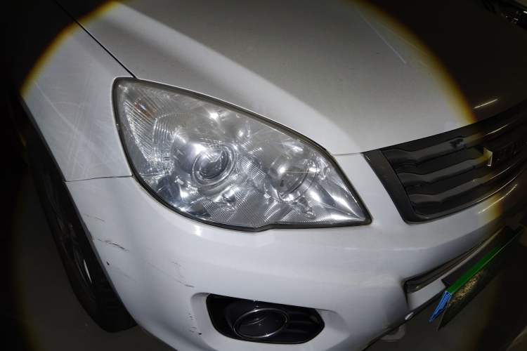 Used Haval H6 2013 Upgraded Model 1.5T Manual Two-Wheel Drive Elite Version Exterior 6
