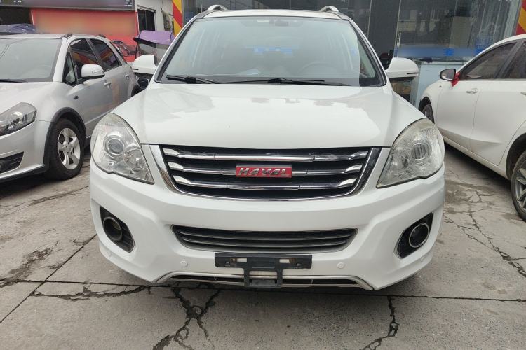 Used Haval H6 2013 Upgraded Model 2.4L Automatic Two-Wheel Drive Prestige Version
