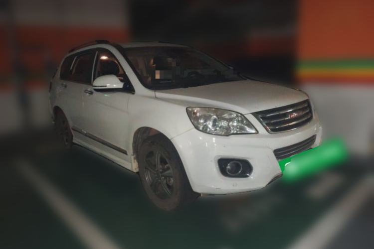 Used Haval H6 2013 Upgraded Model 1.5T Manual Two-Wheel Drive Elite Version Front Right 45 Deg