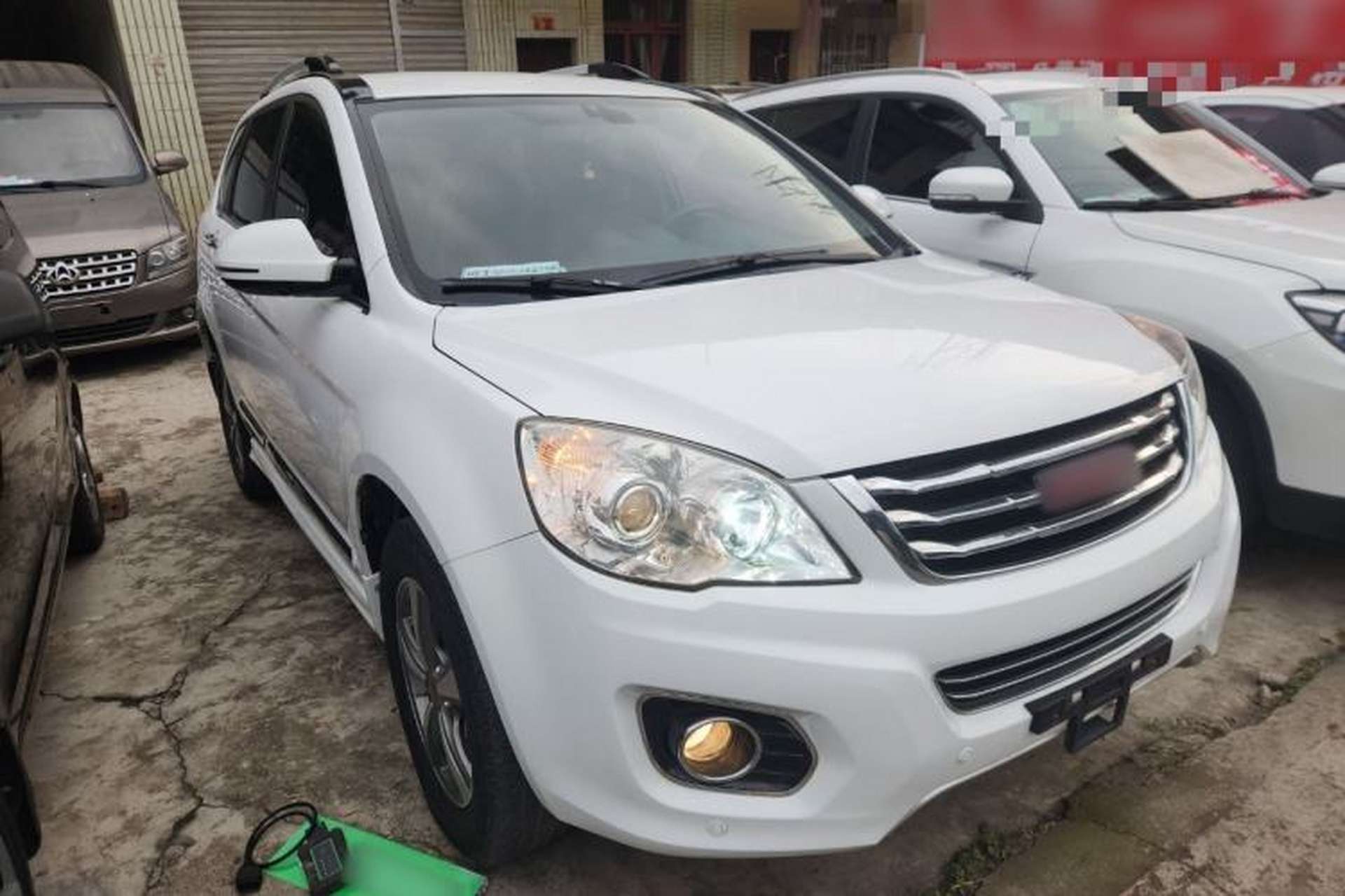 Used Haval H6 2013 Upgraded Model 1.5T Manual Two-Wheel Drive Elite Version Front Right 45 Deg